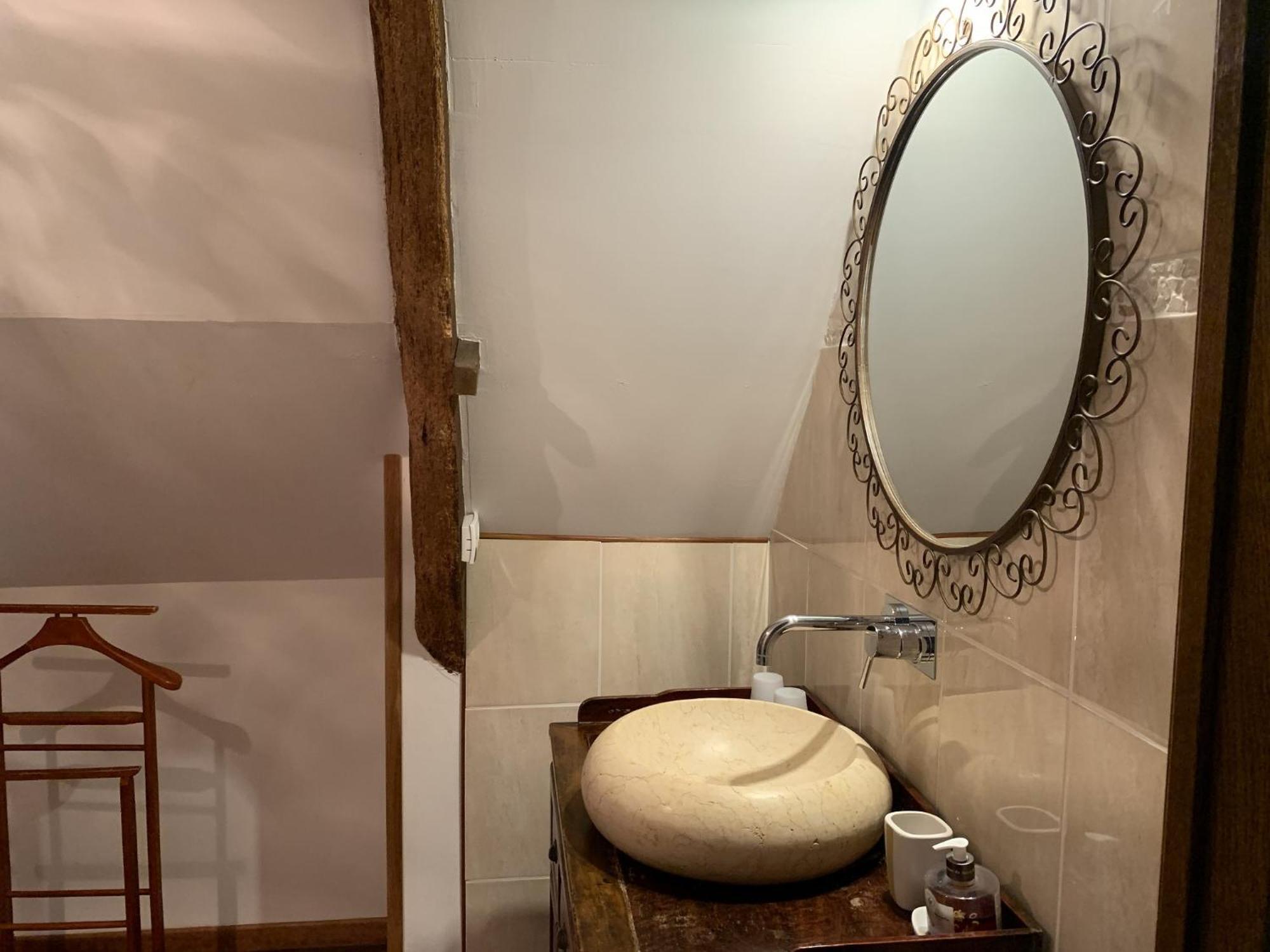 Le Clos Des Tilleuls D Day Home, Chambres D'Hotes, Suite Avec Sauna Privatif, Suite Avec Balneotherapie Privative, En Supplement Option Spa Bain A Remous La Vendelée エクステリア 写真