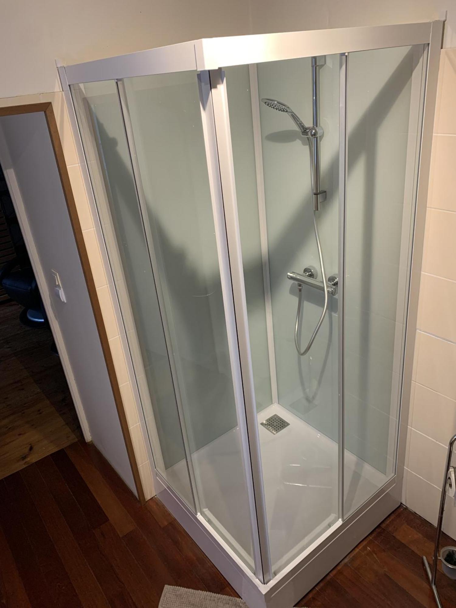 Le Clos Des Tilleuls D Day Home, Chambres D'Hotes, Suite Avec Sauna Privatif, Suite Avec Balneotherapie Privative, En Supplement Option Spa Bain A Remous La Vendelée 部屋 写真