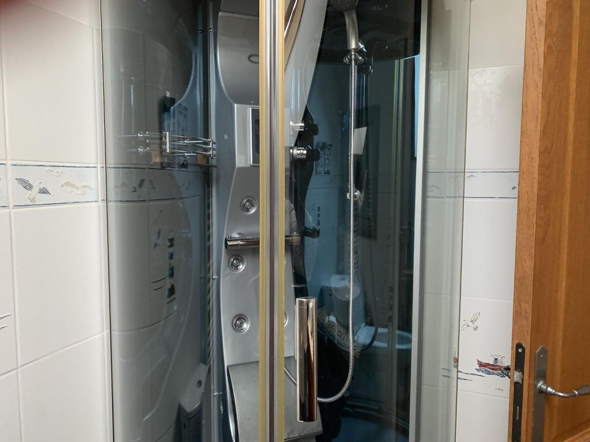 Le Clos Des Tilleuls D Day Home, Chambres D'Hotes, Suite Avec Sauna Privatif, Suite Avec Balneotherapie Privative, En Supplement Option Spa Bain A Remous La Vendelée 部屋 写真