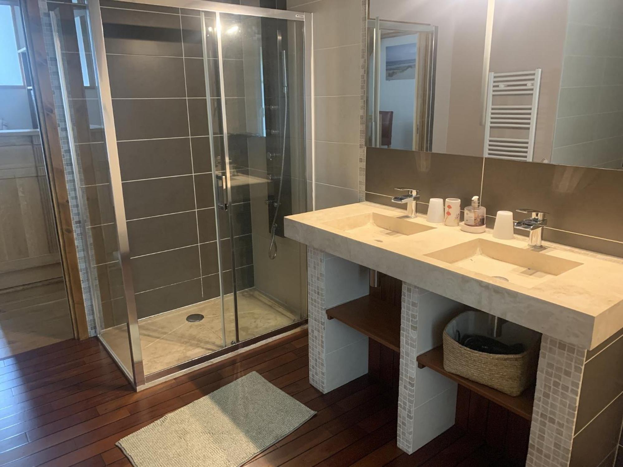 Le Clos Des Tilleuls D Day Home, Chambres D'Hotes, Suite Avec Sauna Privatif, Suite Avec Balneotherapie Privative, En Supplement Option Spa Bain A Remous La Vendelée 部屋 写真