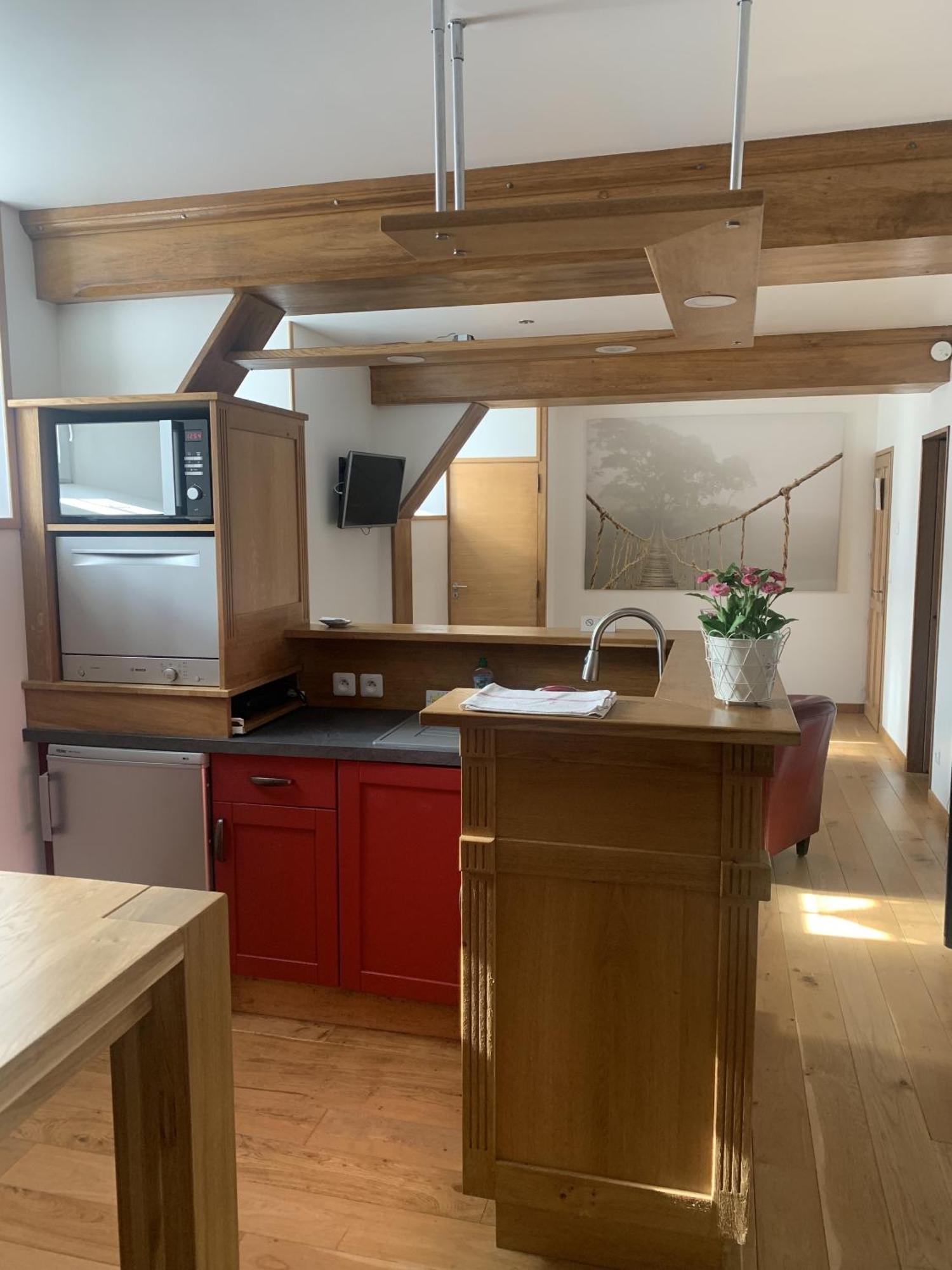 Le Clos Des Tilleuls D Day Home, Chambres D'Hotes, Suite Avec Sauna Privatif, Suite Avec Balneotherapie Privative, En Supplement Option Spa Bain A Remous La Vendelée エクステリア 写真